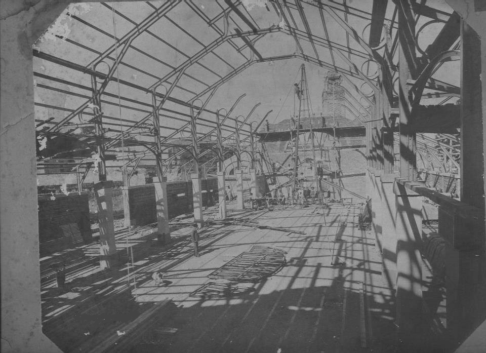 Marche en construction en 1903